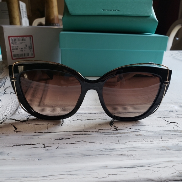 Tiffany & Co sunglasses TF 4148 001 - Picture 4 of 9